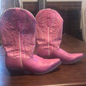 Pink point toe cowgirl boots